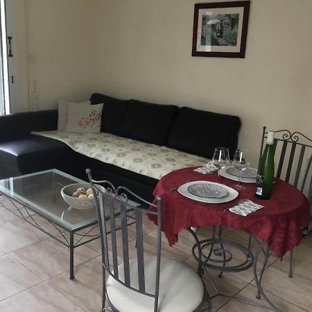 Appartement Limnos Gardens Paphos Esterno foto