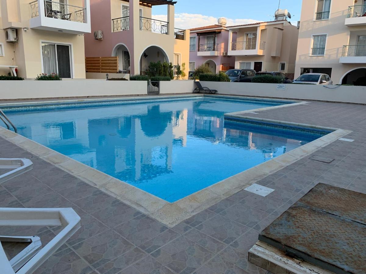 Appartement Limnos Gardens Paphos Esterno foto